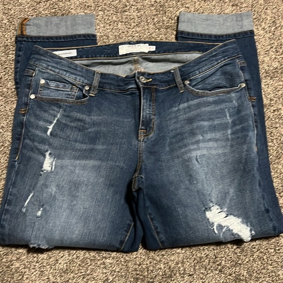 Torrid Boyfriend distressed jeans - Picture 2 of 4